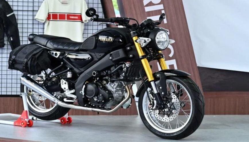 Xe XSR 155 giá