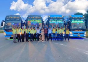 Đội ngũ nhân viên nhiệt tình, luôn hỗ trợ hành khách hết mình