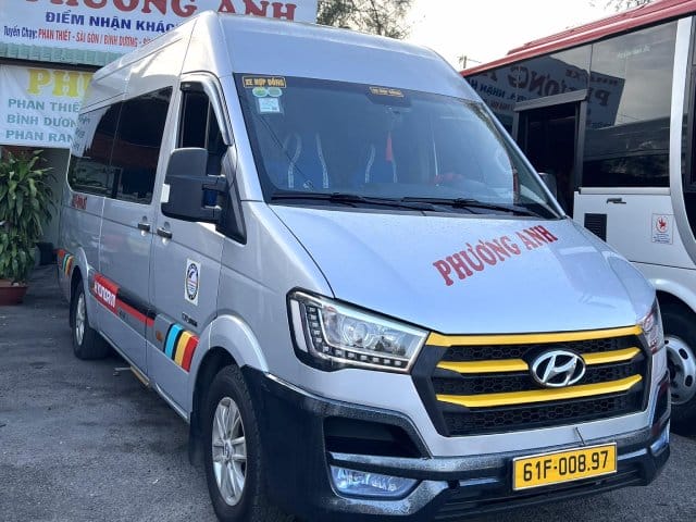 Hành khách có thể đặt vé qua nhiều cách và chọn xe mong muốn