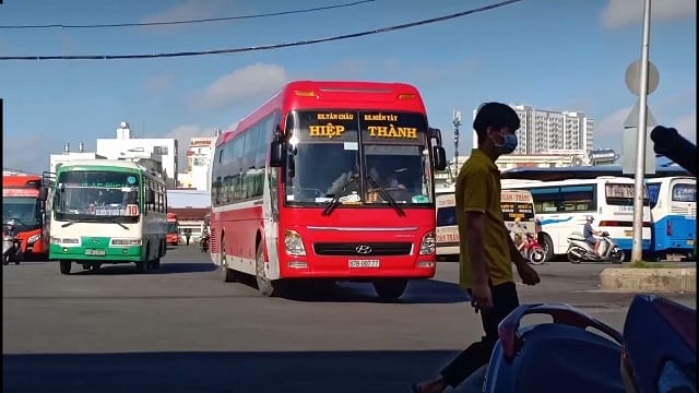 Nhà xe vận tải Hiệp Thành đáng tin cậy nhờ đội ngũ tài nhân viên kinh nghiệm