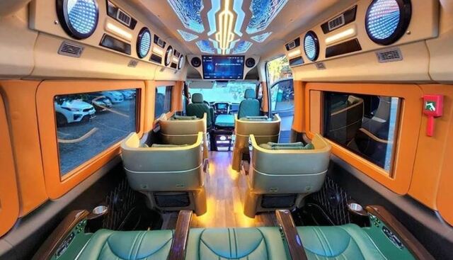 Thiết kế bên trong xe Duy Khánh Limousine