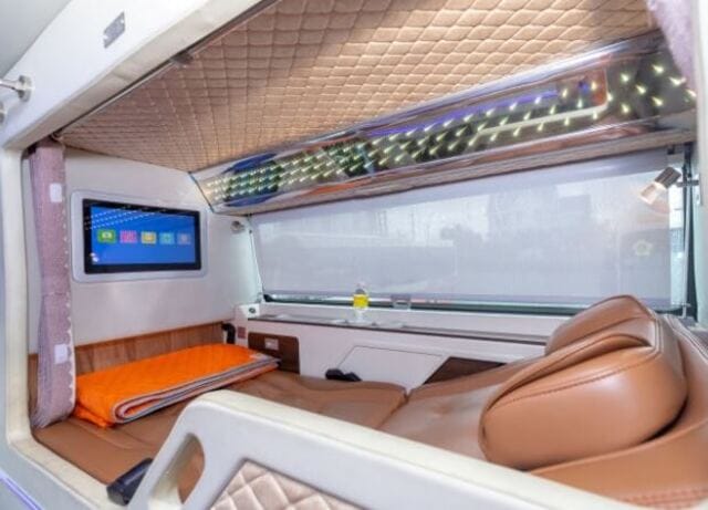 Tiện ích cung cấp bên trong của xe Liên Dương