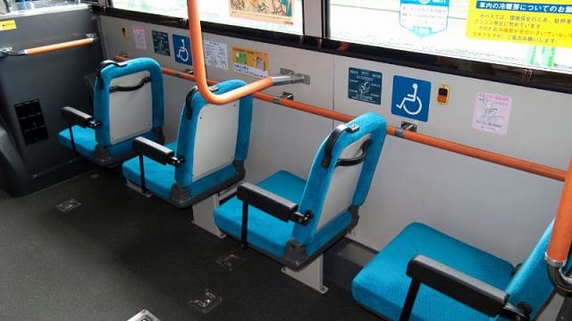Bỏ túi những lưu ý quan trọng khi đi bus