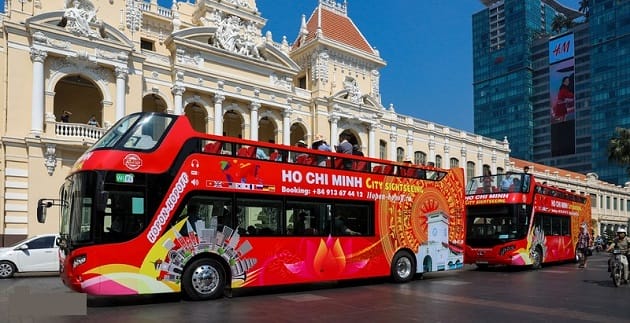 Bạn có thể mua vé tại khách sạn và qua các đối tác của hãng
