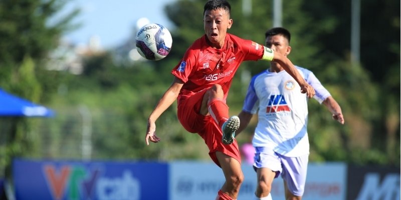 Bóng đá nghiệp dư được nhiều người chơi