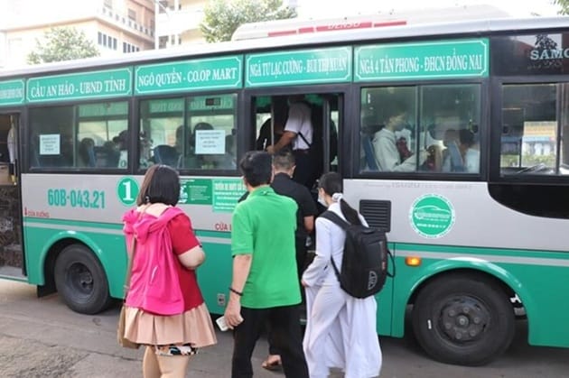Xe buýt công cộng là sự lựa chọn lý tưởng dành cho người dân tại TPHCM và Biên Hòa