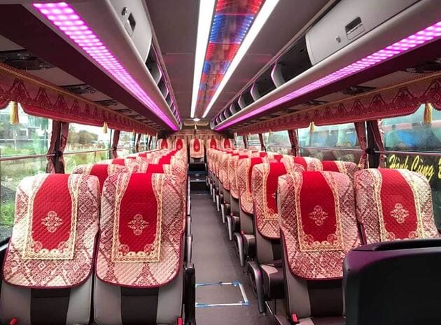 Không gian trong xe Lộc Điền rộng rãi, thoải mái