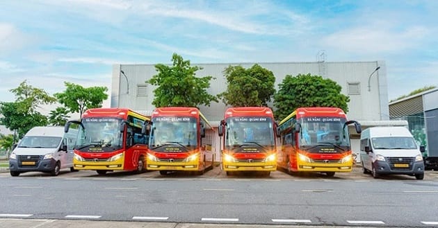 Xe khách chất lượng cao hỗ trợ hành khách tận tình
