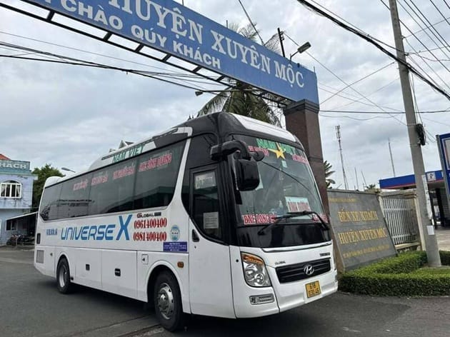 Đội ngũ tài xế chuyên nghiệp đảm bảo sự an toàn cho khách hàng