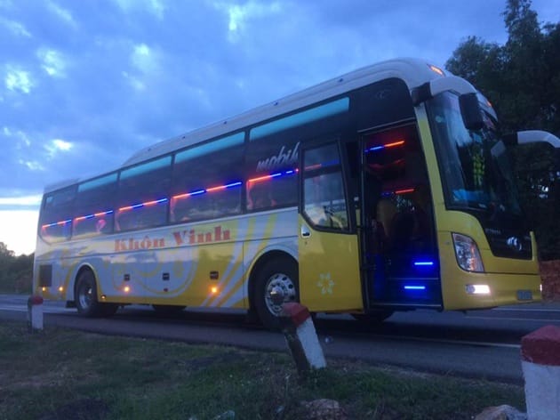 Nhà xe Khôn Vinh hiện đang khai thác tuyến Quảng Ngãi - Bà Rịa, Vũng Tàu