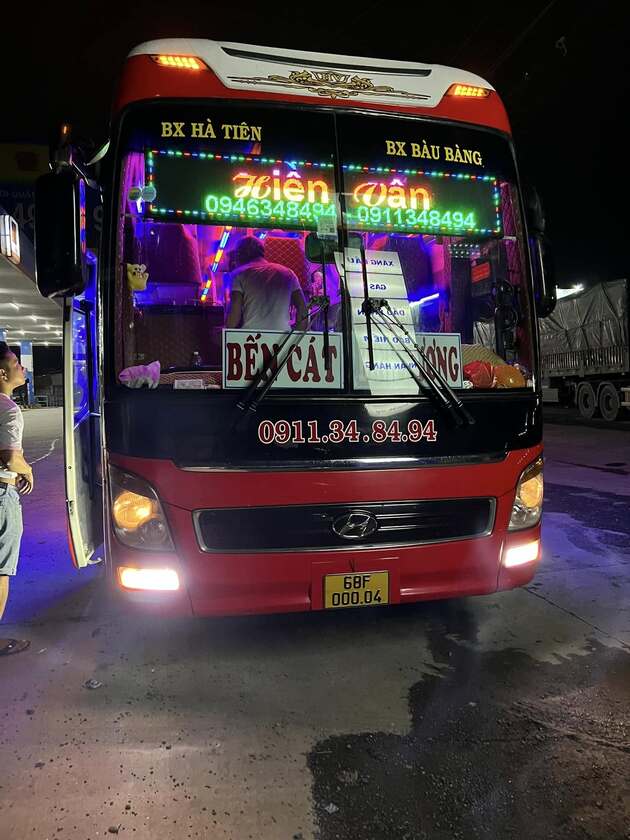 Liên hệ tới hotline để được hỗ trợ đặt vé rẻ nhất, nhanh nhất