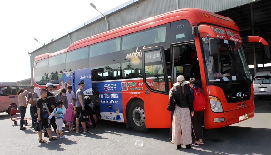 Hãng Long Giang có hỗ trợ đón khách tại điểm hẹn trước