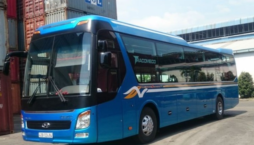 Đặt vé qua tổng đài văn phòng