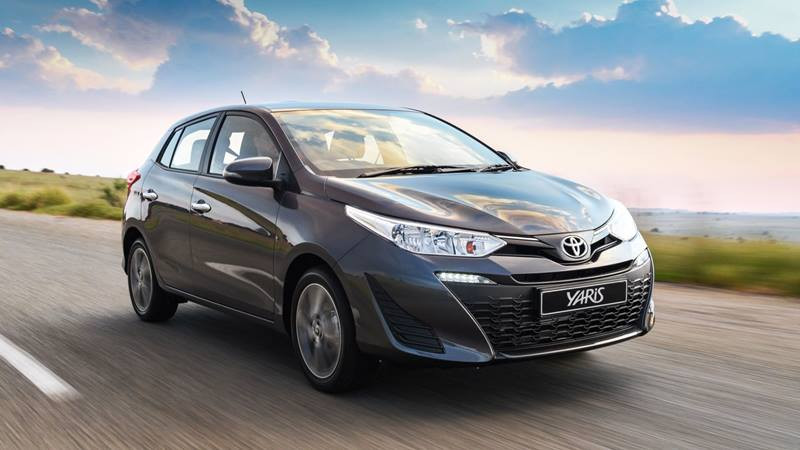 Ảnh minh họa xe Toyota Yaris với các đường nét thiết kế