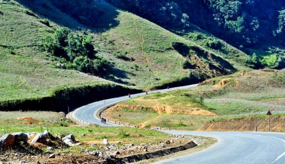 Bản đồ gợi ý hai cung đường di chuyển phượt Mộc Châu bằng xe máy từ Hà Nội