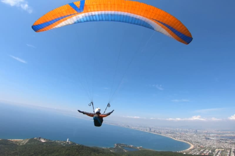 Bay Dù Lượn ở Nha Trang