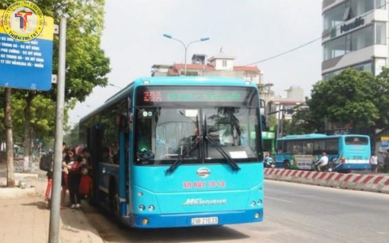 Xe buýt công cộng tuyến Đan Phượng đi trung tâm Hà Nội, phương tiện di chuyển tiết kiệm và phổ biến cho người dân địa phương