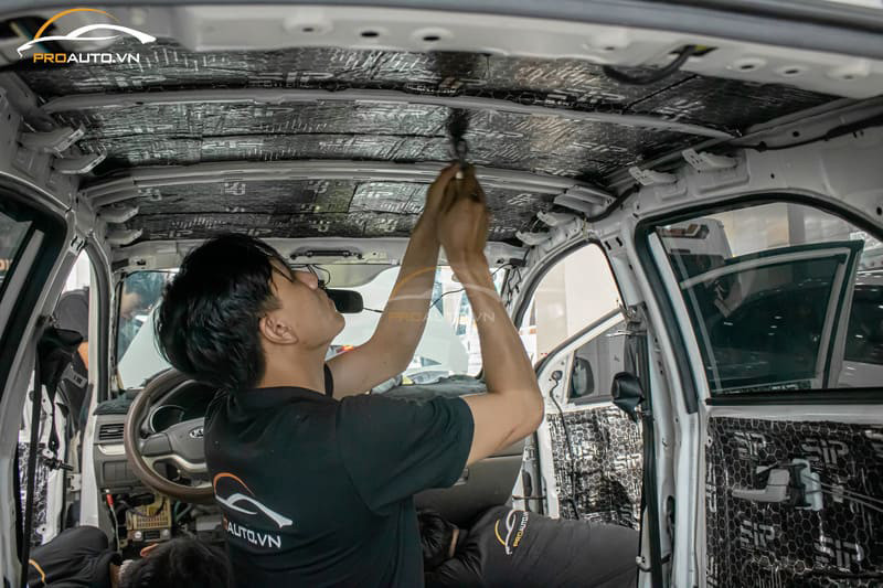 Cách âm trần xe