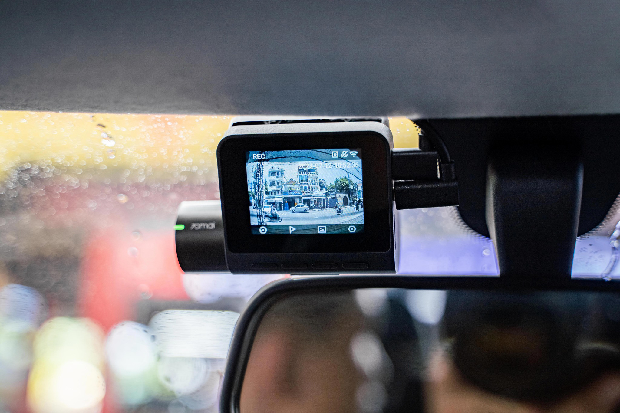 Camera hành trình ô tô giúp giám sát và bảo vệ xe ngay cả khi đỗ