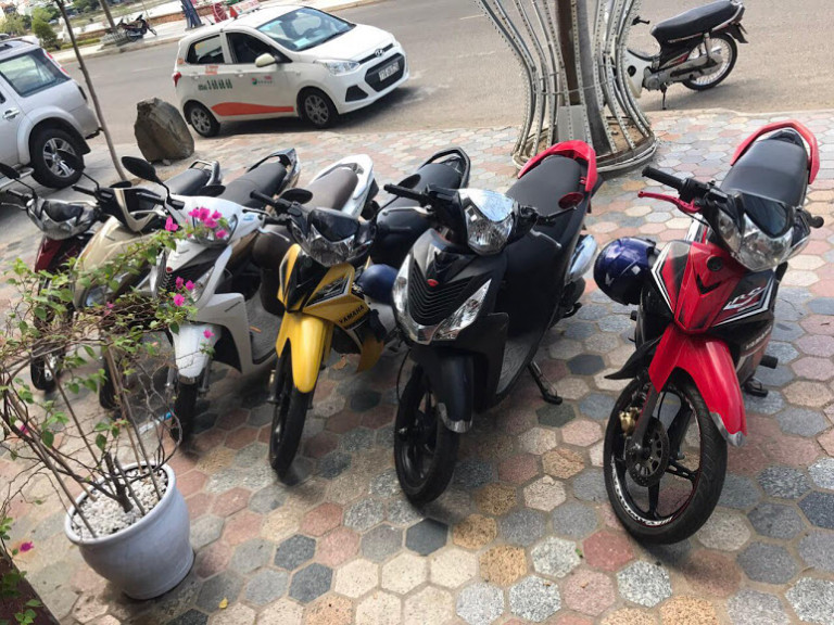 Cửa hàng Xuân Tính, địa chỉ uy tín cho thuê xe máy gần FLC Quy Nhơn