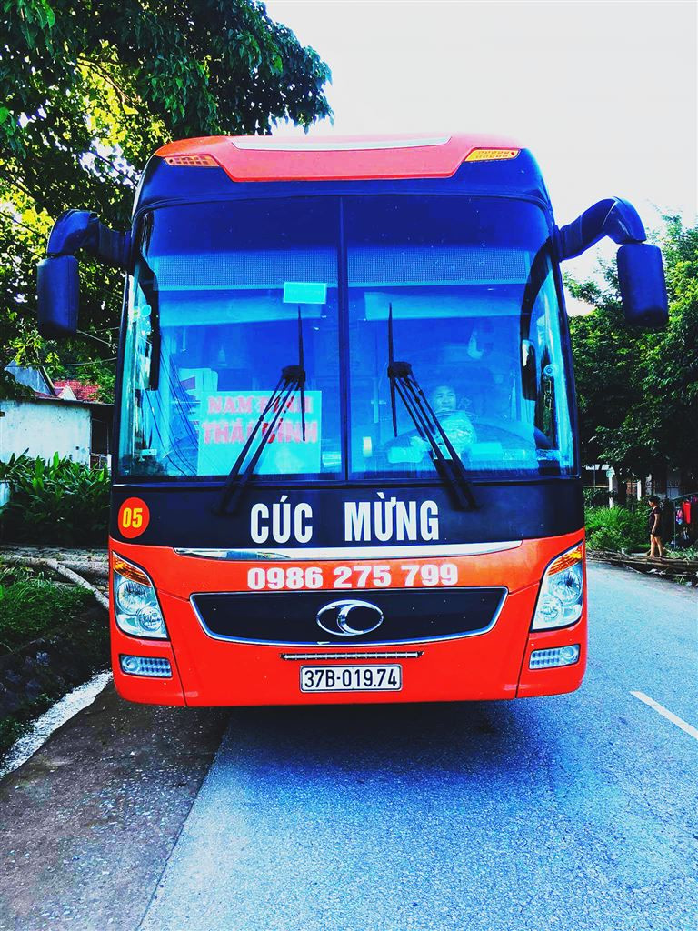 Cúc Mừng là thương hiệu xe khách Ninh Bình Cửa Lò hoạt động được hơn 15 năm nên có rất nhiều kinh nghiệm phục vụ khách hàng. 