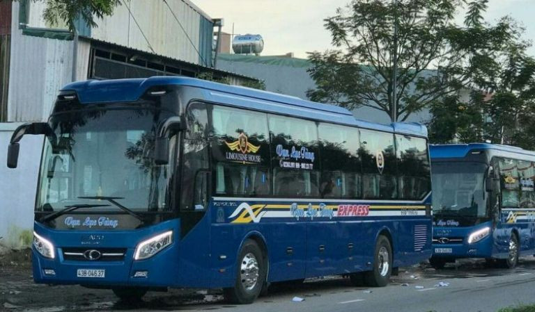 Dàn xe hiện đại của hãng xe Vạn Lục Tùng.