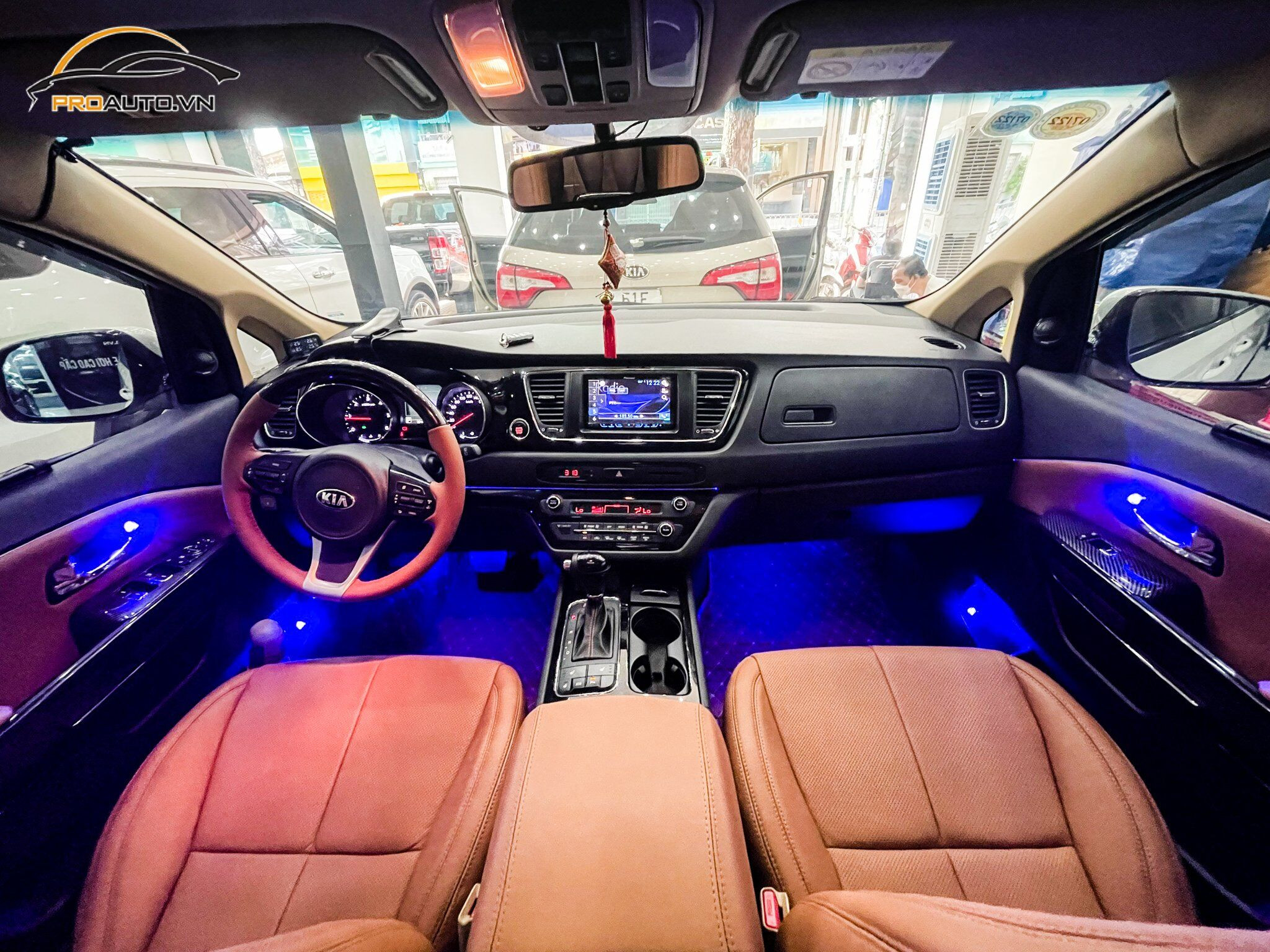 Đèn Led nội thất ô tô chiếu sáng không gian xe ban đêm