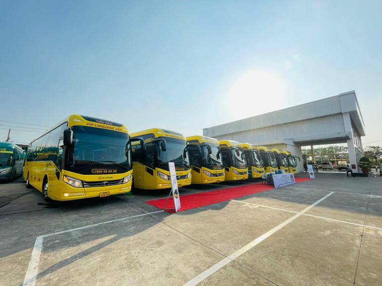 Các dòng xe của hãng xếp hàng chờ kiểm tra