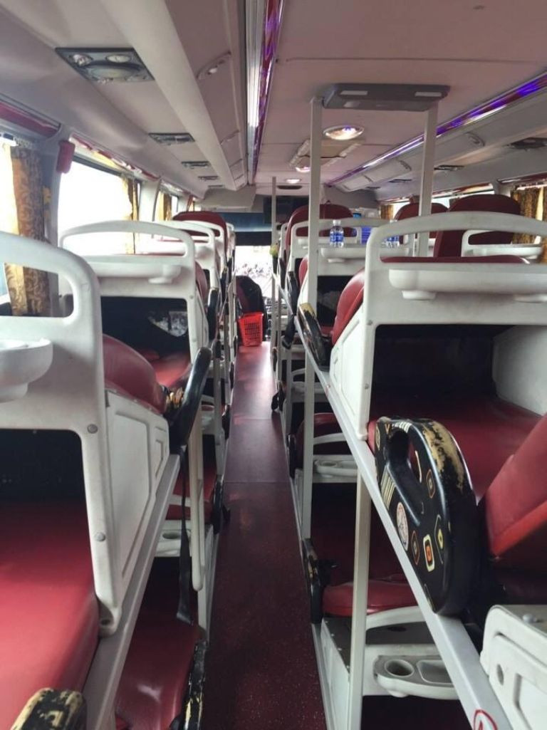 Giường nằm tiện nghi trên xe khách Hoàng Hải Quân tuyến Đà Lạt Kiên Giang