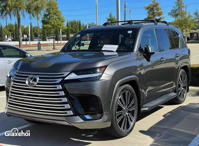 Hình ảnh ngoại thất Lexus LX 600 2025 từ góc nhìn phía trước
