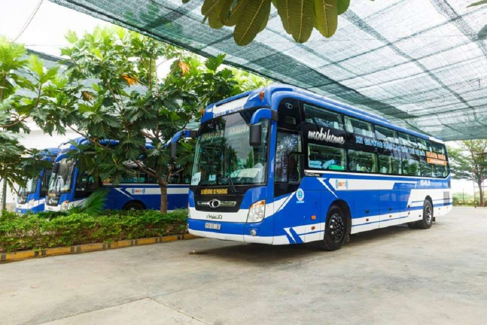 Hình ảnh xe khách chất lượng cao phục vụ tuyến Sài Gòn Ninh Thuận, đảm bảo an toàn cho mọi hành trình