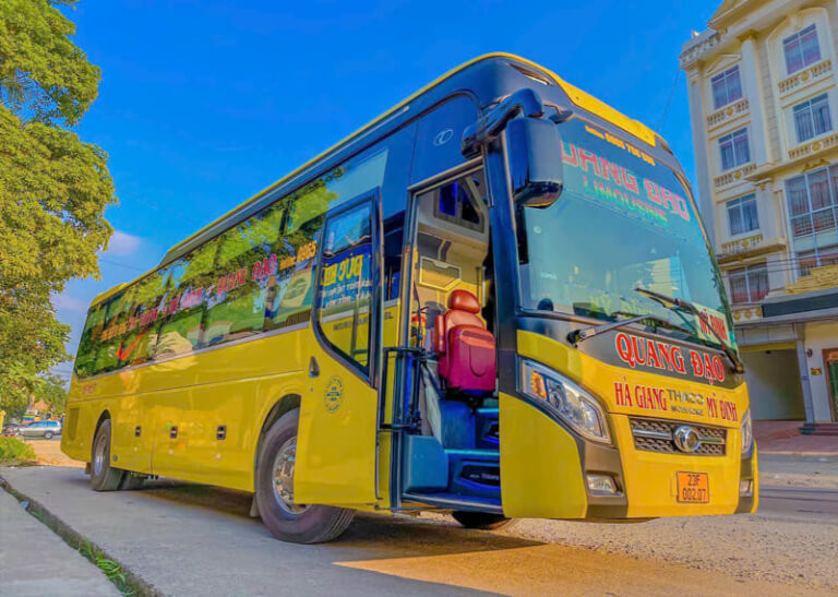 Hình ảnh xe khách của nhà xe Quang Đạo phục vụ tuyến Hà Nội Hà Giang