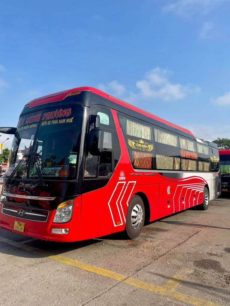 Hình ảnh xe khách giường nằm của Nhà xe Tâm Minh Phương trên tuyến Sài Gòn Huế Bình Dương
