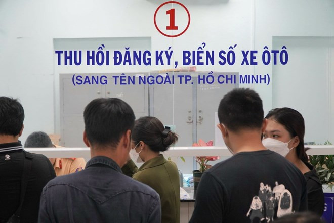Hoàn tất sang tên xe máy không chính chủ