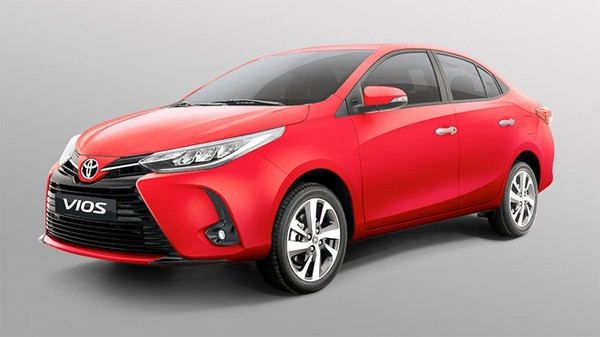 Khoang lái với các trang bị nội thất của Toyota Vios 2021