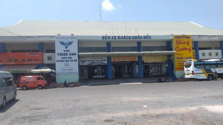 Khu vực nhà chờ xe khách tại Bến xe Châu Đốc hiện đại