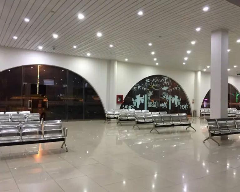 Khu vực phòng chờ khang trang bên trong Bến xe Hà Tĩnh