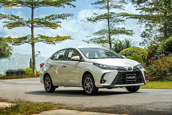Kích thước tổng thể và chi tiết không gian bên trong của Toyota Vios 2021