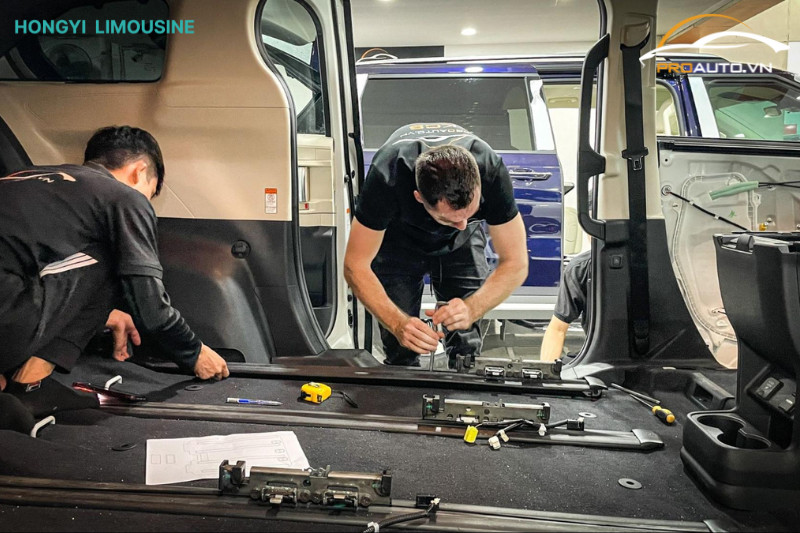 Kiểm tra chất lượng độ ghế Limousine ô tô sau khi hoàn thiện