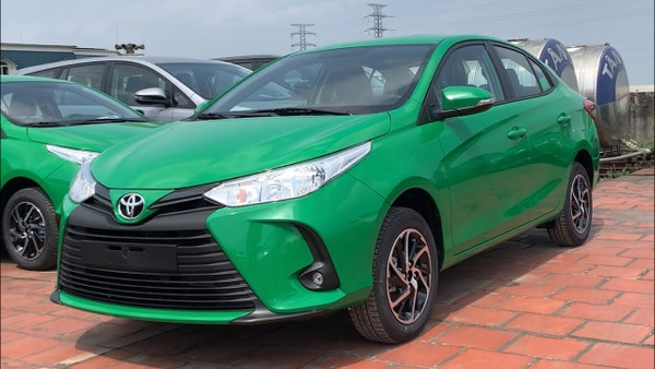 Lựa chọn xe ô tô màu xanh lá cây hợp mệnh Mộc hoặc Hỏa