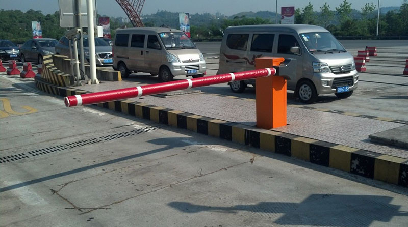 Mô tả nguyên lý hoạt động nâng hạ của thanh chắn barrier