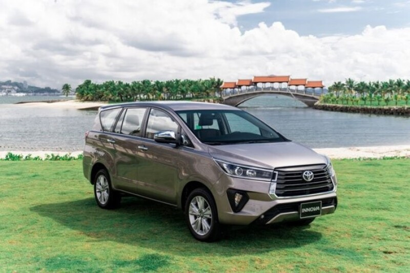 Một góc ngoại thất của Toyota Innova 2022