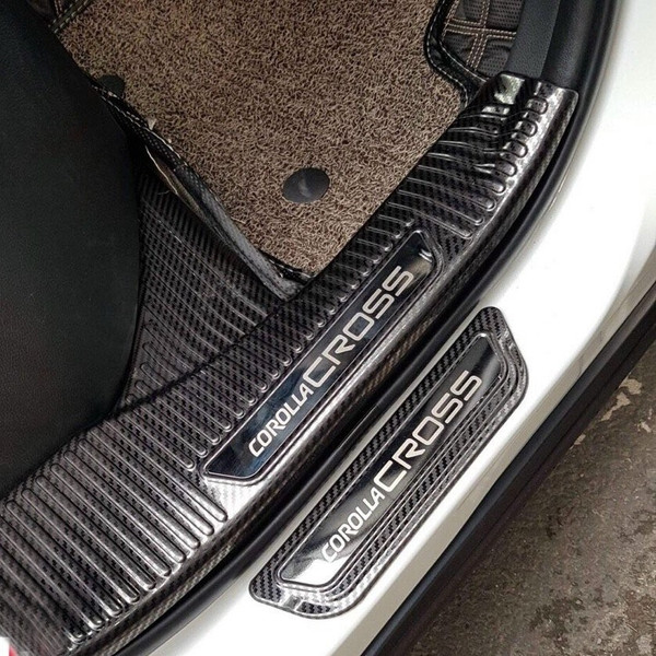 Nẹp bước chân trong và ngoài cho Toyota Corolla Cross, chống xước và tăng thẩm mỹ cho xe.