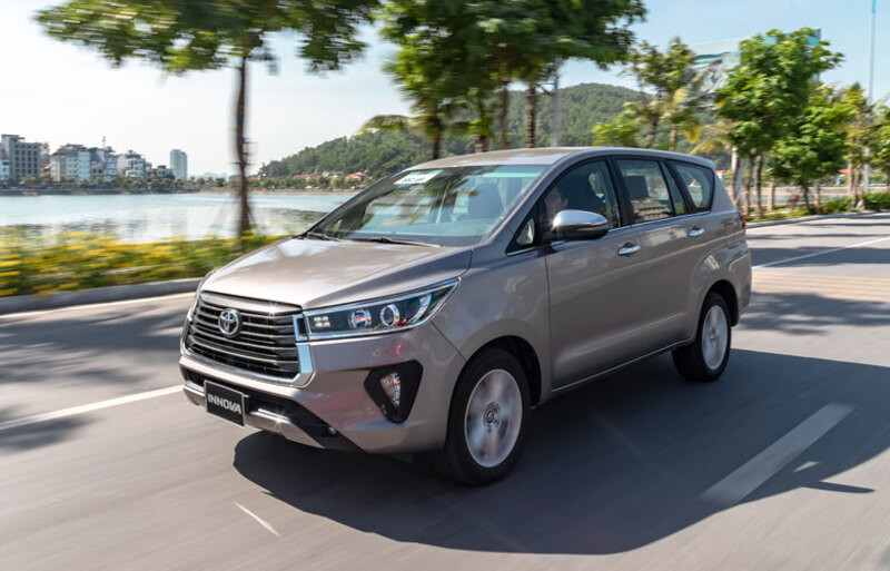Ngoại thất sang trọng và đẳng cấp của Toyota Innova 2022