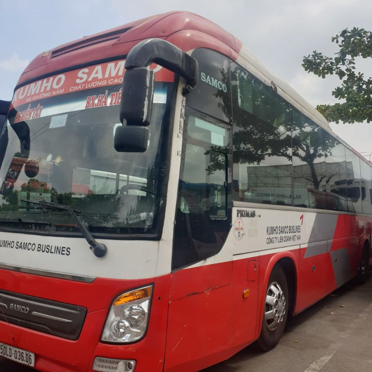 Ngoại thất xe khách chất lượng cao chạy Sài Gòn Đắk Lắk