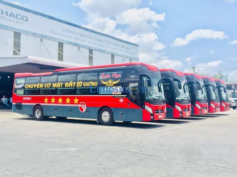 Nhà xe đậu gọn gàng tại khu vực đón trả khách của Bến xe Rạch Giá