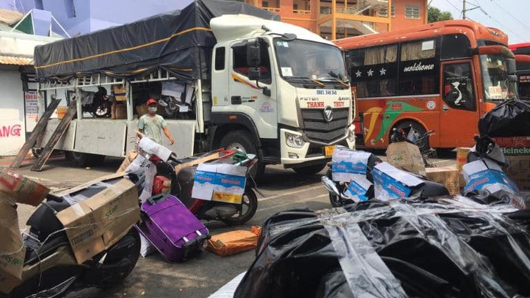 Nhà xe Thanh Thủy Quảng Ngãi cung cấp dịch vụ vận chuyển hàng hóa nhanh chóng và an toàn