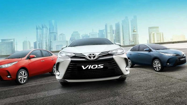 Phần đầu xe Toyota Vios 2021 với lưới tản nhiệt và đèn pha mới