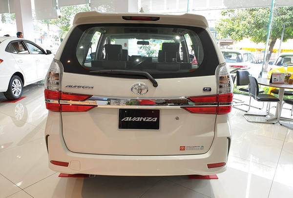 Thiết kế đuôi xe thực dụng của Toyota Avanza