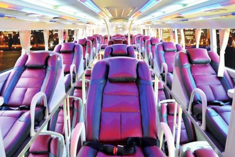 Tiện nghi chăn gối sạch sẽ trên xe khách Thành Nhân đi Bình Định từ Hải Phòng